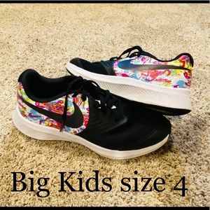 Girls Nike Sneakers